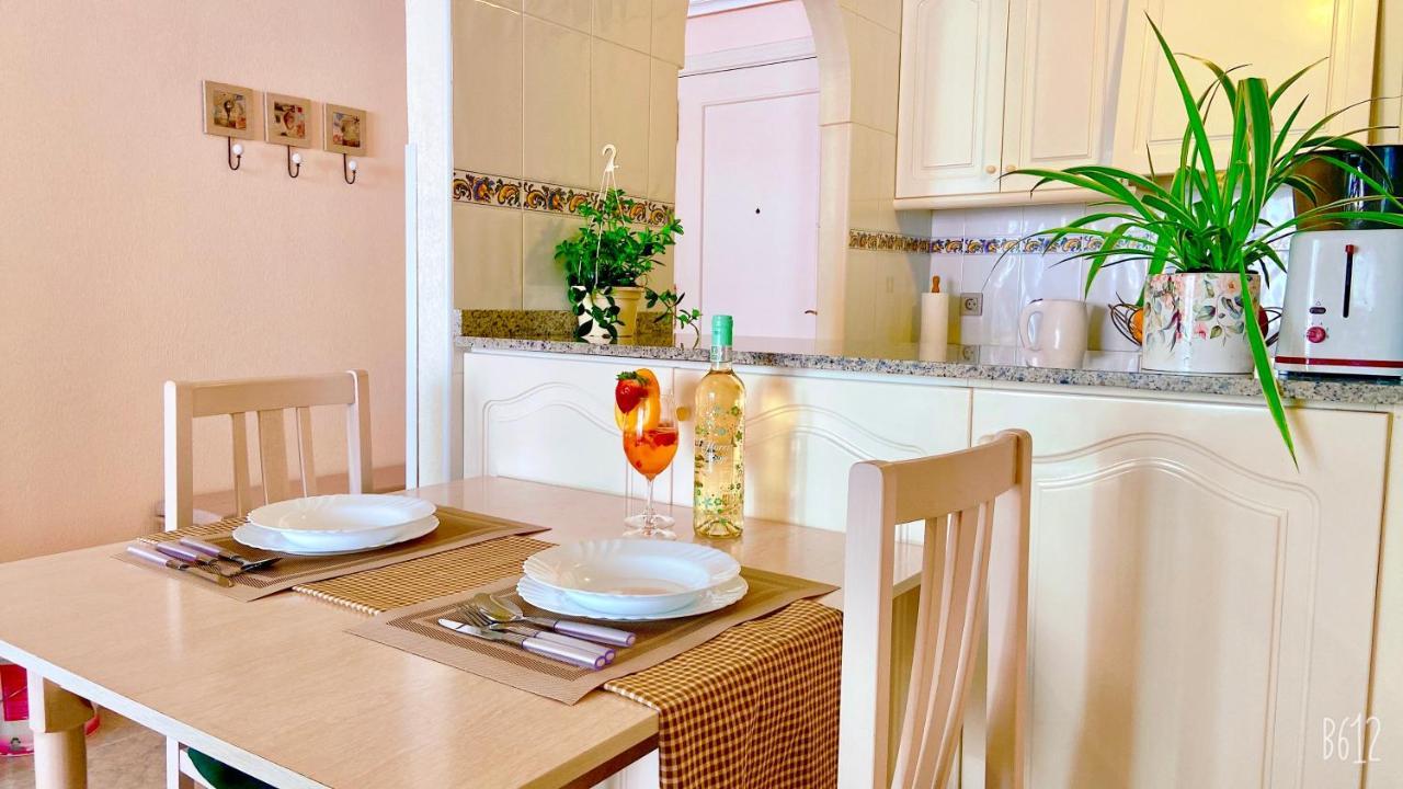 Beautiful Apartment Near Playa De Los Locos Torrevieja Bagian luar foto