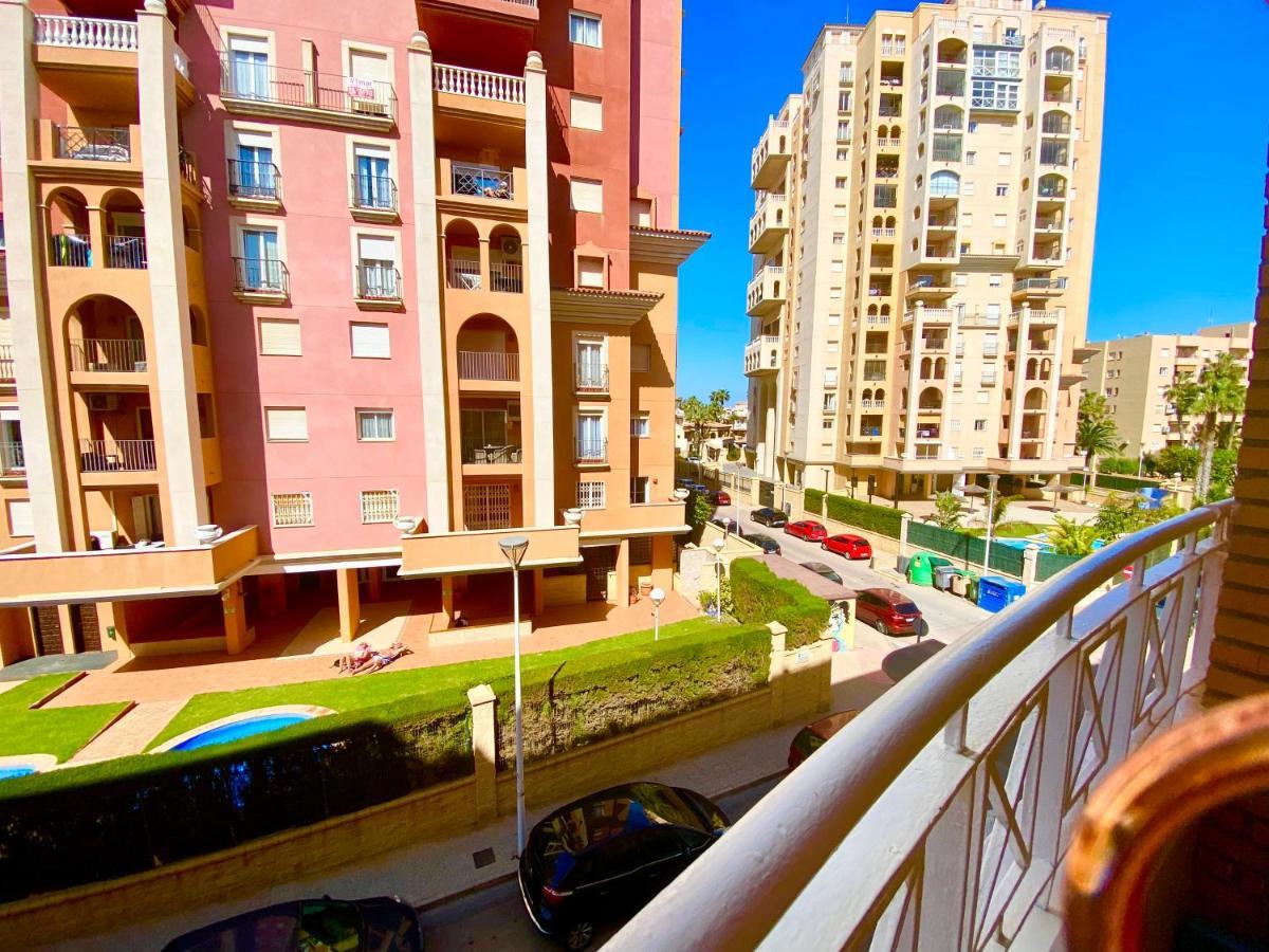 Beautiful Apartment Near Playa De Los Locos Torrevieja Bagian luar foto