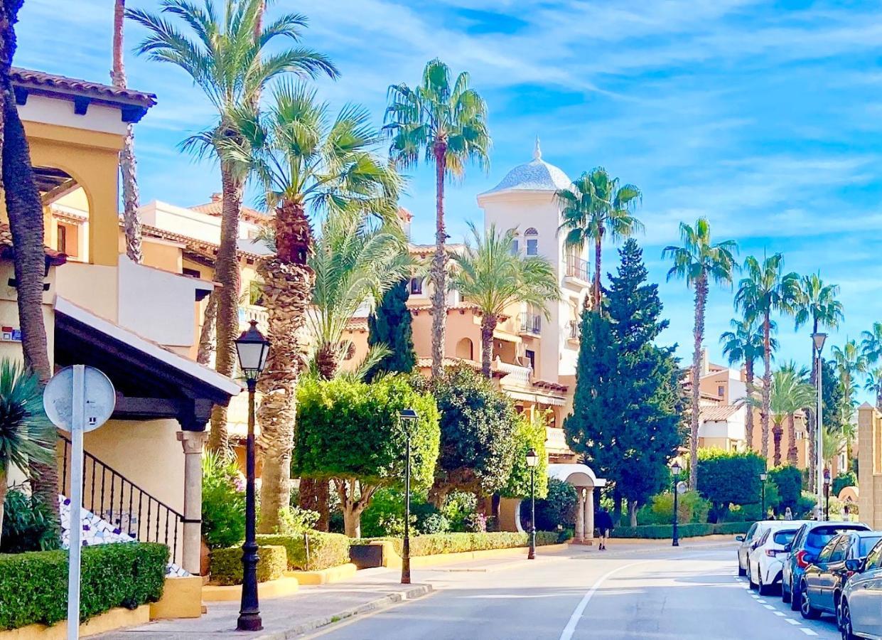 Beautiful Apartment Near Playa De Los Locos Torrevieja Bagian luar foto