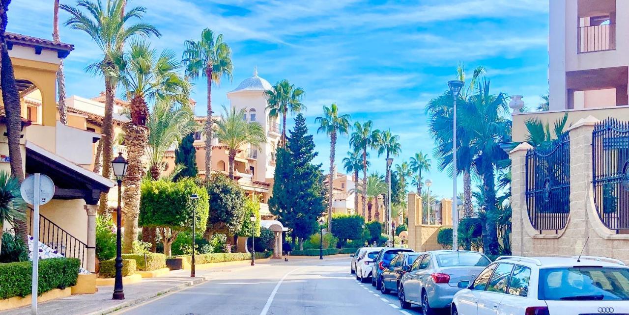 Beautiful Apartment Near Playa De Los Locos Torrevieja Bagian luar foto